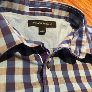 Banana Republic Men's Short Sleeve Button-Down